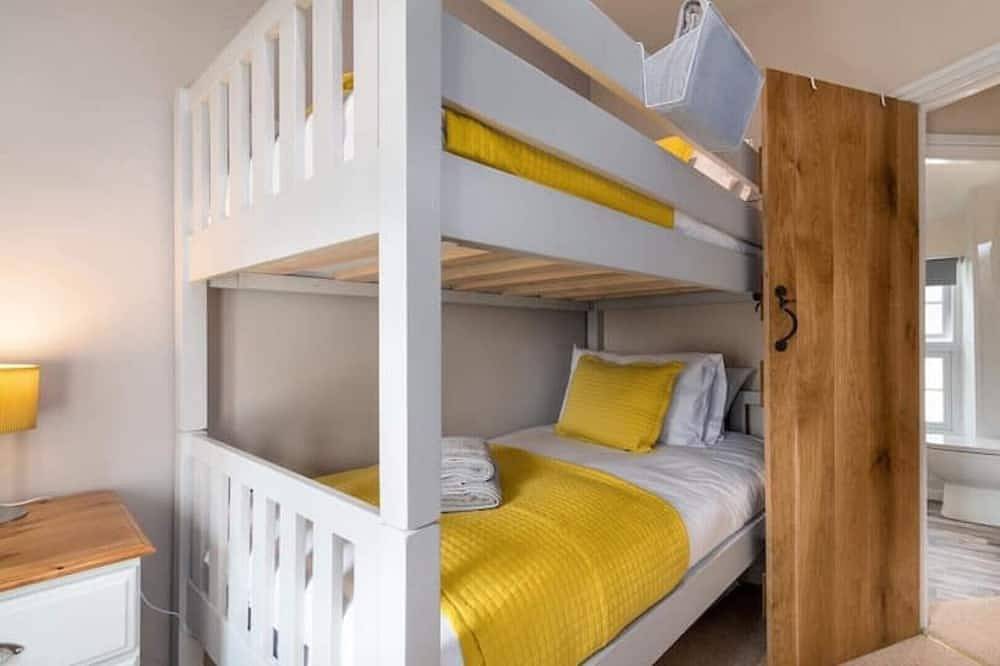 Stylish & Charming Cottage - Central Aberdovey in Aberdovey, Snowdonia