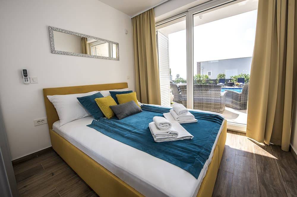 Luxury Villas Royal Ii with Private Pool in Novalja, Pag Island