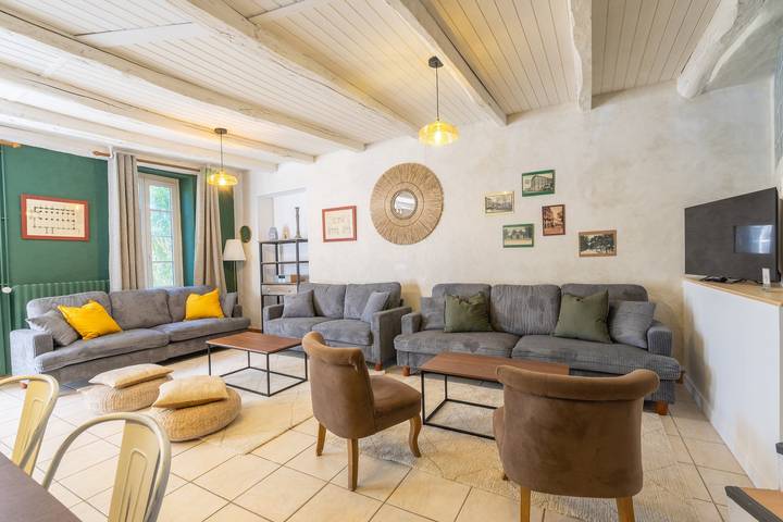 Location de vacances pour 10 personnes, avec Jardin en Charente-Maritime