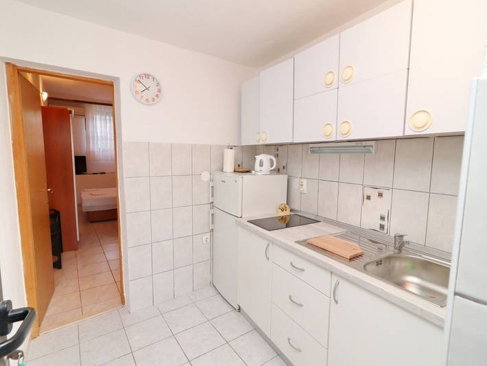 Gîte pour 2 personnes, avec terrasse, adapté aux familles à Drače - 3