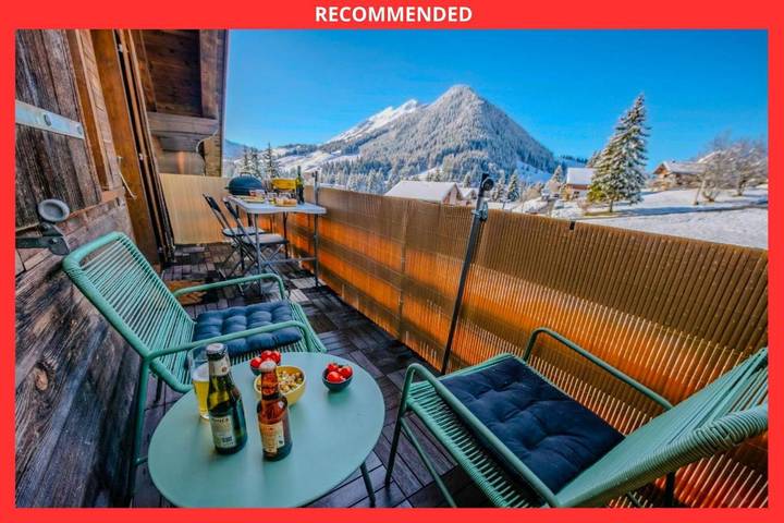 Gîte pour 5 personnes, avec jardin et vue dans La Lécherette