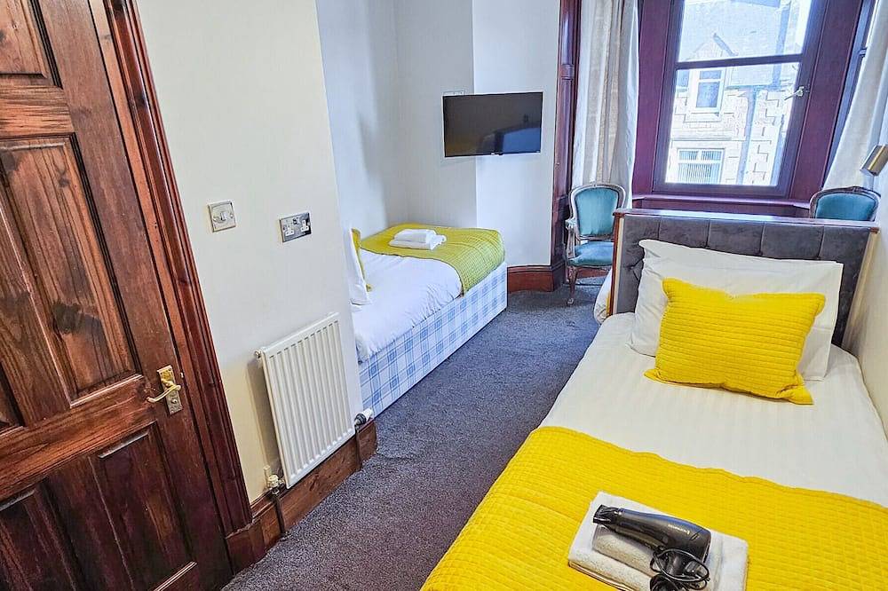 Mystayinn Melrose Villa Room 2 in Inverness, Highlands