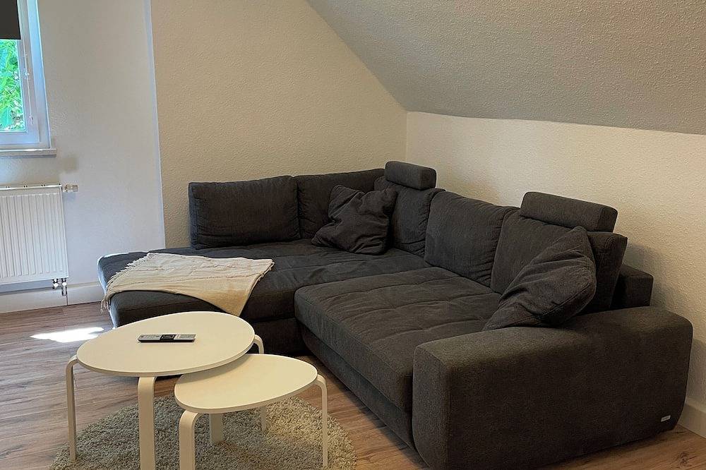 Ganze Wohnung, Gemütliche Ferienwohnung zwischen Geiseltal und der Weinregion Saale - Unstrut in Mücheln (Geiseltal), Saale-Unstrut