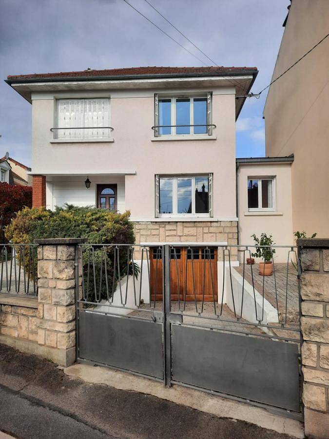 Location de vacances pour 2 personnes, avec jardin et terrasse à Houilles - 2