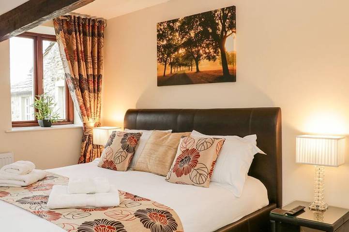 The Hayloft At Tennant Barn, character holiday cottage in Malham in Malham, Yorkshire Dales National Park