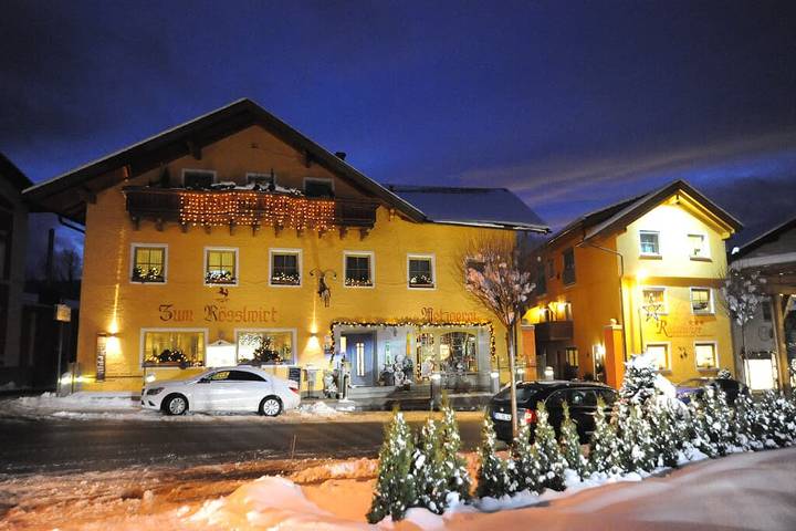 Hotel für 4 Personen, mit Balkon, kinderfreundlich in Lam