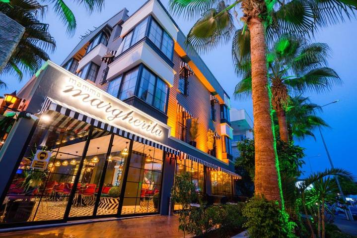 Hotel voor 2 personen, with zwembad and uitzicht as well as tuin - 1