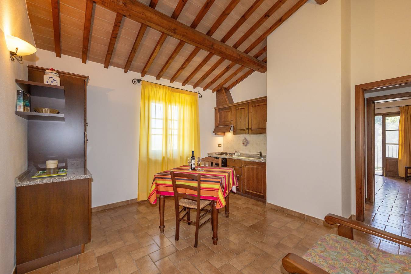 Appartamento intero, Appartamento '15' con piscina e giardino in comune, aria condizionata in Lajatico, Costa degli Etruschi
