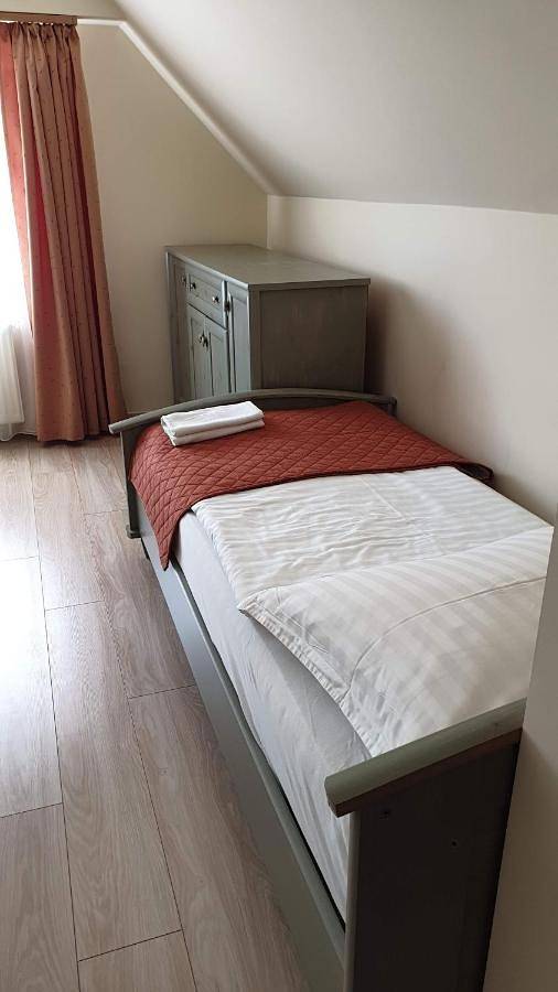 Cały apartament, Keller Apartmanok in Hajdúszoboszló, Hajdúszoboszlói járás