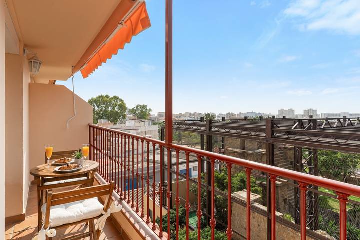 Ganze Wohnung, Ferienwohnung 'Dachgeschoss Fuengirola Park' mit privater Terrasse, Wi-Fi und Klimaanlage in Fuengirola, Costa del Sol