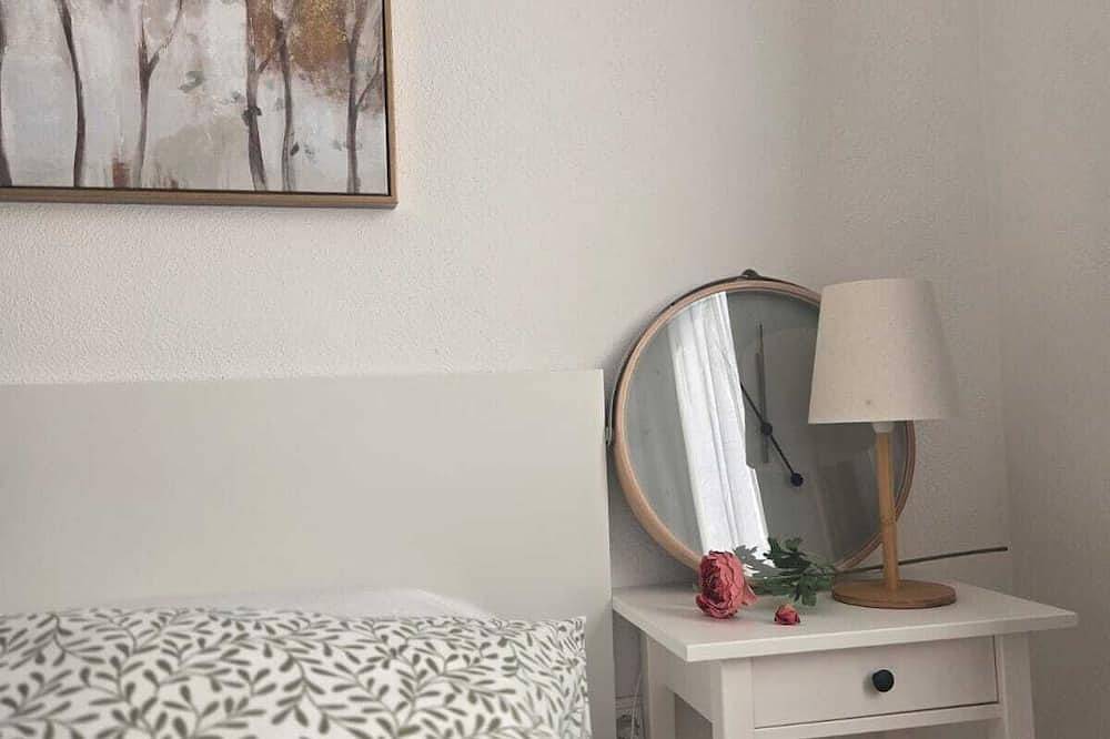 Ferienhaus Brlog Otočac Tierfreundlich mit Jacuzzi und Aufenthaltsraum mit Kamin in Lika-Senj