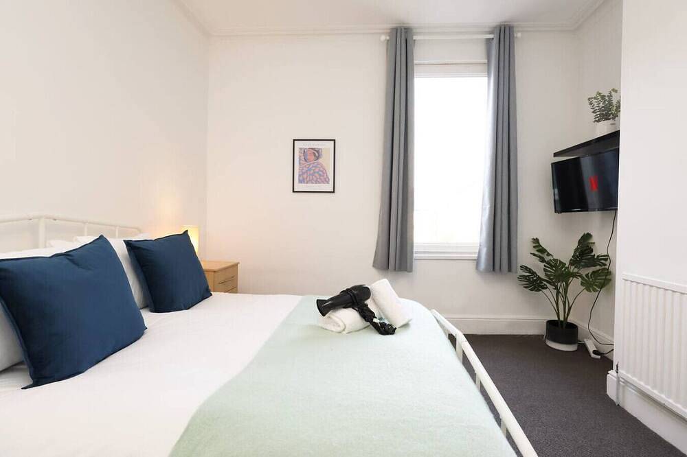 Spacious 6-Bed Home for Work Crews & Groups in Swansea, Région de Swansea