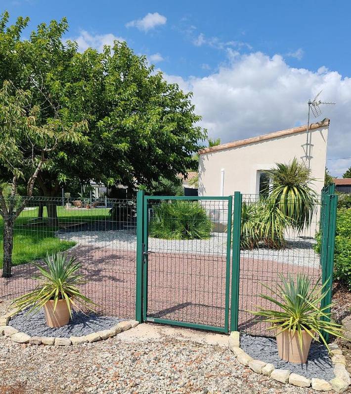 Location de vacances pour 4 personnes, avec Jacuzzi et Terrasse ainsi que Jardin et Vue à Saint-Sauveur-d'Aunis - 2