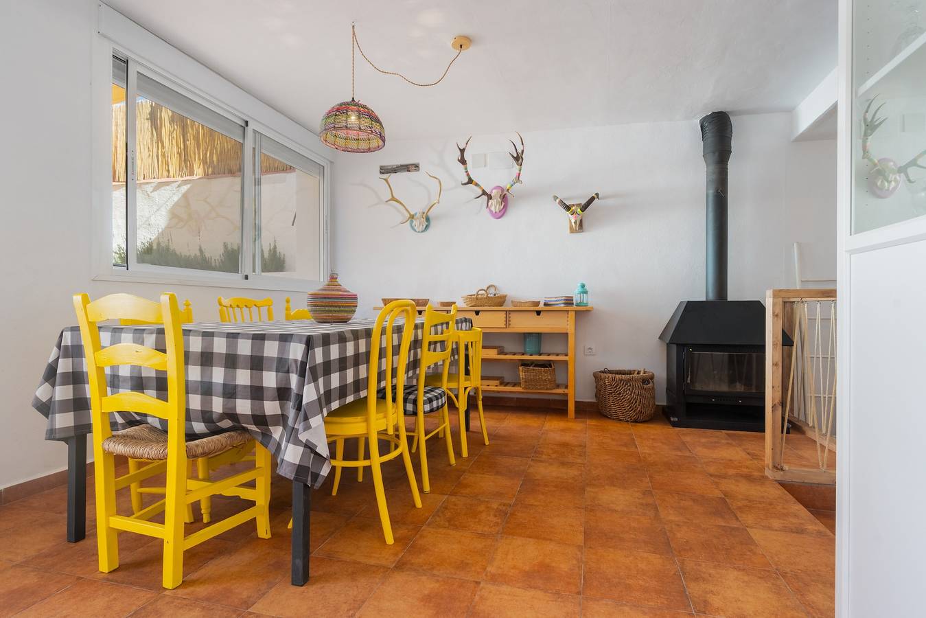Holiday Home 'La Sierra Del Viento' with Mountain View, Private Pool and Wi-Fi in Guadalcanal, Sierra Morena