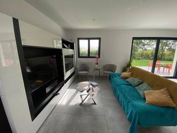 Location de vacances pour 6 personnes, avec jardin ainsi que terrasse et vue à Montech