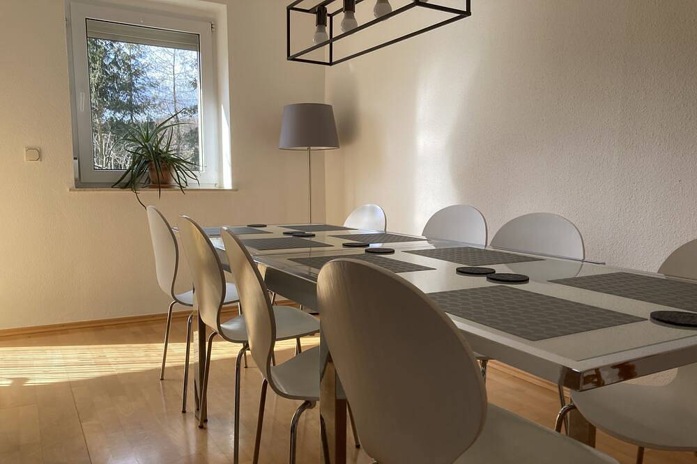 Geräumiges Ferienhaus für bis zu acht in Jonsdorf, Zittauer Gebirge