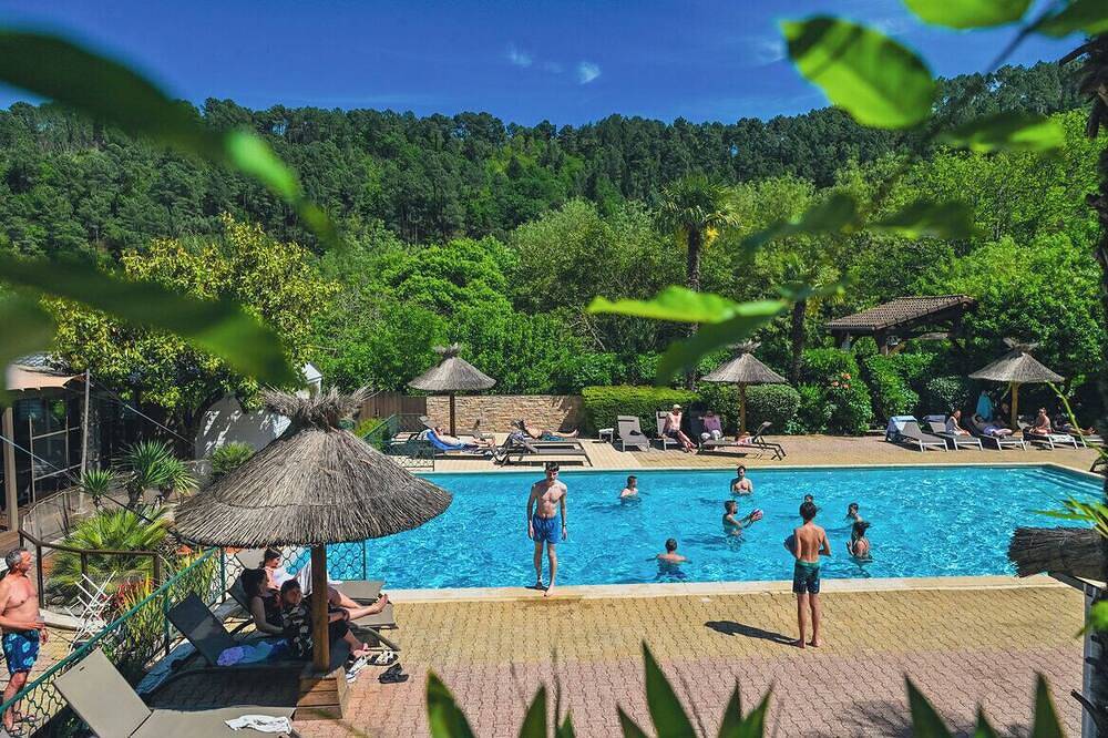 Hameau du Prat en sud Ardèche, piscine chauffée, animation, bar, resto, jardin in Ribes, Parc naturel régional des Monts d'Ardèche