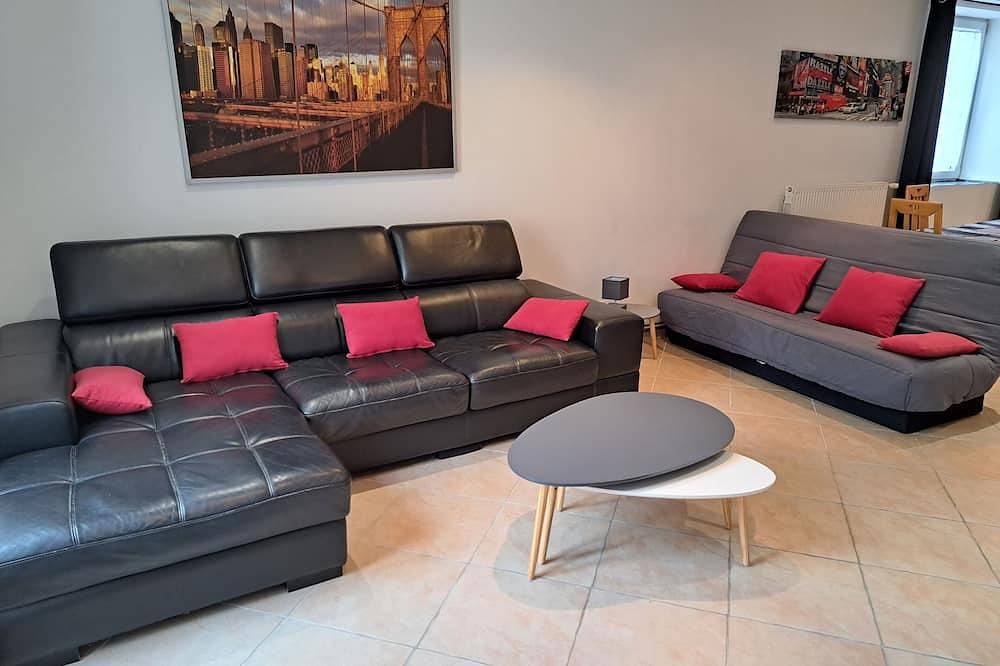 Appartement entier, Appartement 2ch/ 6 pers. confortable in Saint-Rambert-en-Bugey, Belley