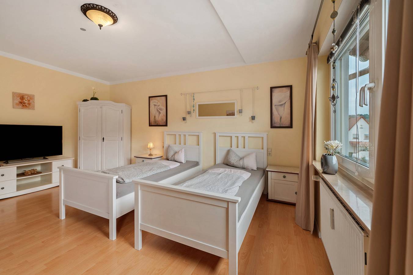 Entire apartment, Apartment '3' with Wi-Fi in Thaleischweiler-Fröschen, Palatinate