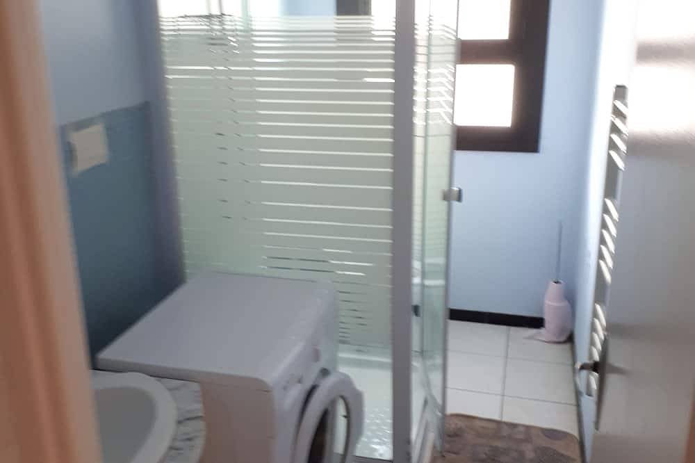 Appartement entier, Appartement pour curistes ou vacanciers près du centre thermal et des stations in Ax-les-Thermes, Pyrénées
