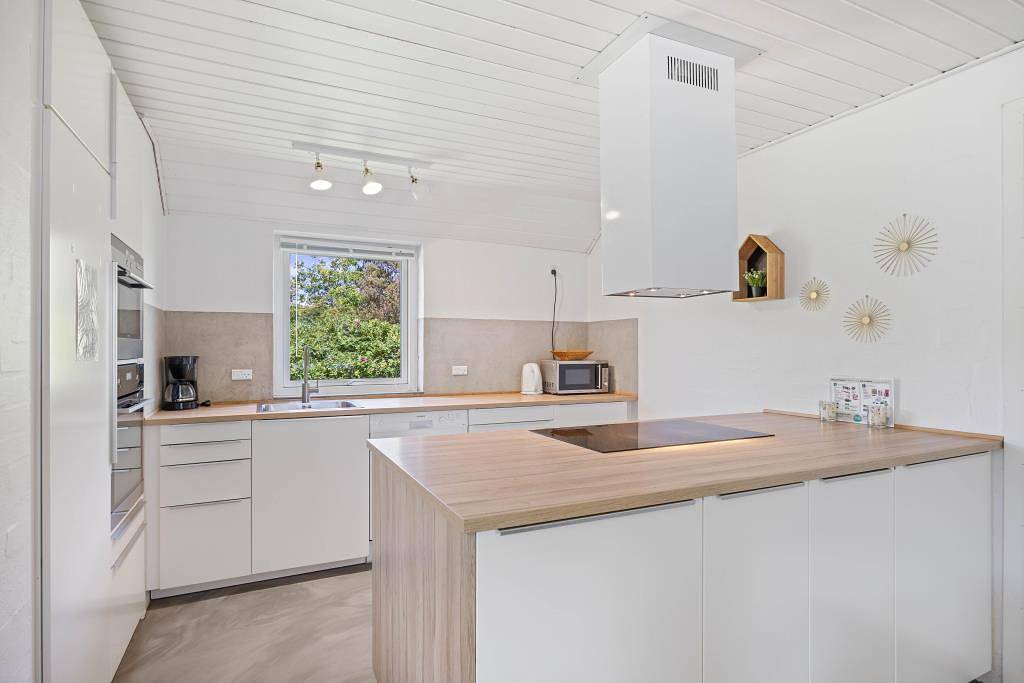 Großes Ferienhaus mit Pool und Badetonne für 14 Personen in Lodbjerg Hede, Ringkøbing