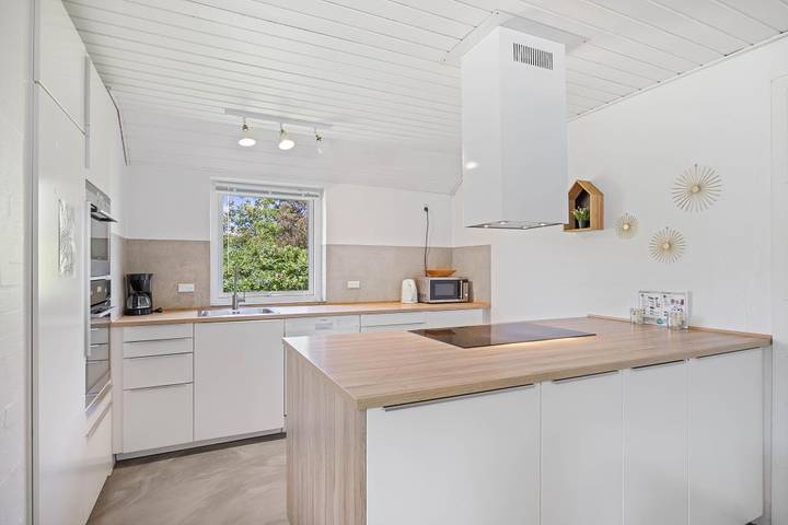 Großes Ferienhaus mit Pool und Badetonne für 14 Personen  in Lodbjerg Hede, Ringkøbing
