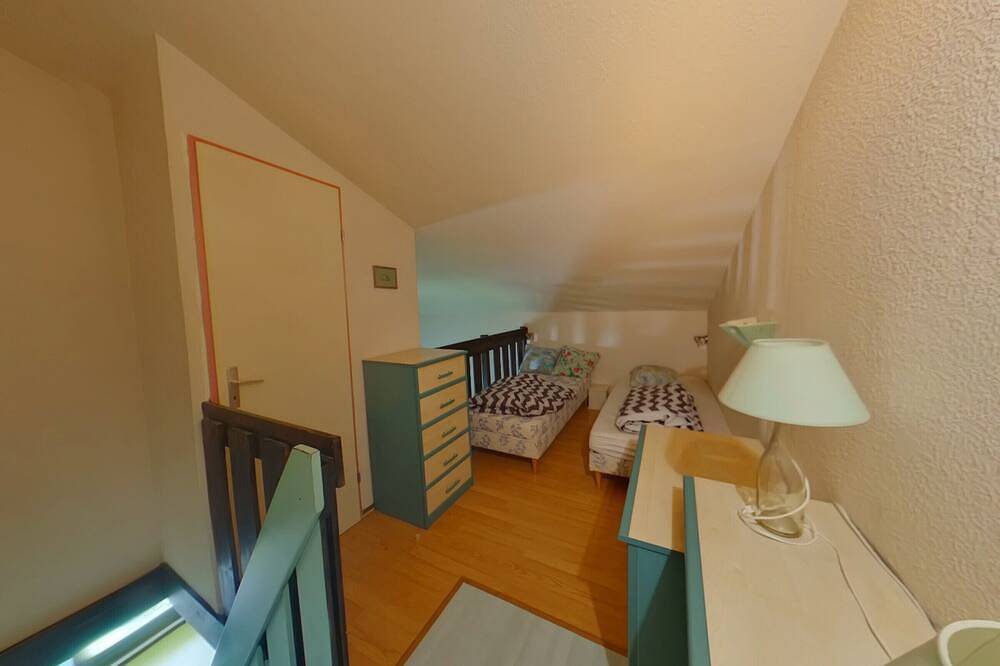 Entire apartment, Bright apartment for 6 in the center of Prémanon in Prémanon, Parc naturel régional du Haut-Jura