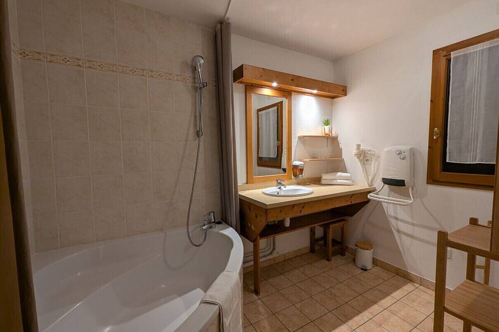 Ganze Wohnung, Cosy du Birdie Logement 4 pers avec piscine in Giez, Parc naturel régional du Massif des Bauges