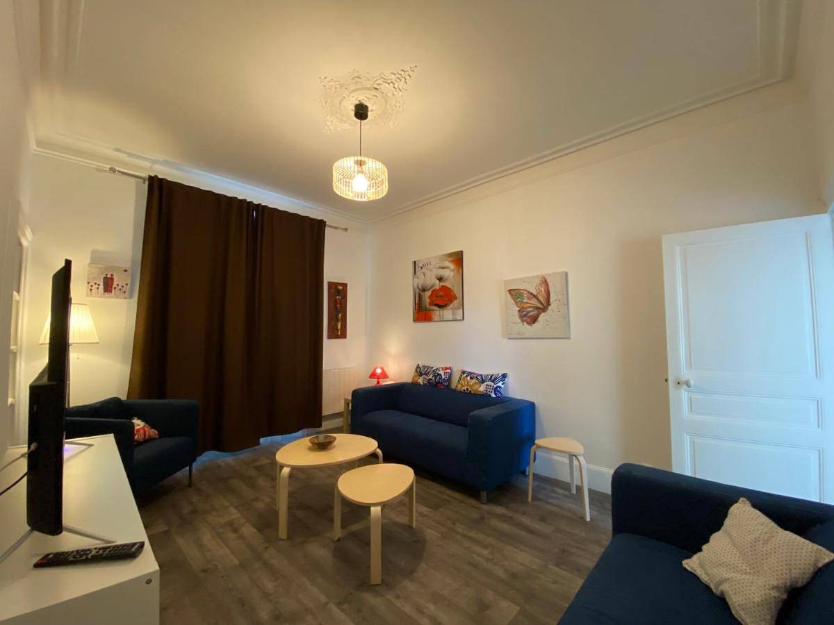 Appartement entier, Three-Bedroom Apartment in Montluçon, Région de Montluçon