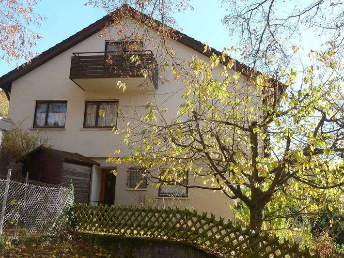 Ferienwohnung für 6 Personen, mit Balkon und Garten sowie Ausblick