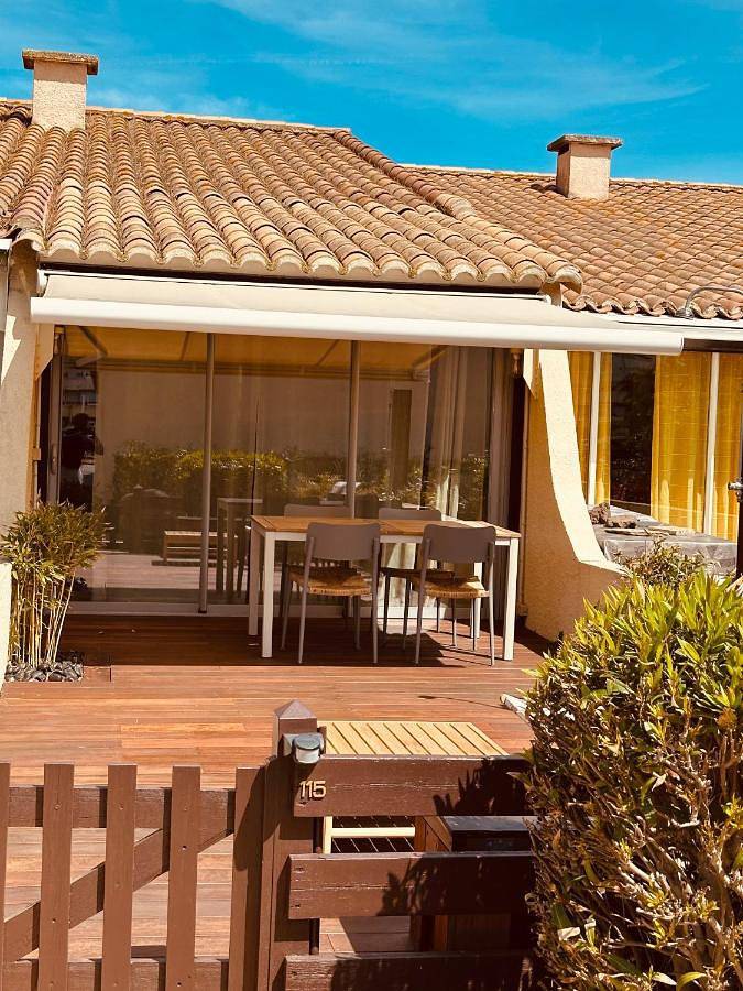 Villa pour 4 personnes, avec terrasse et vue