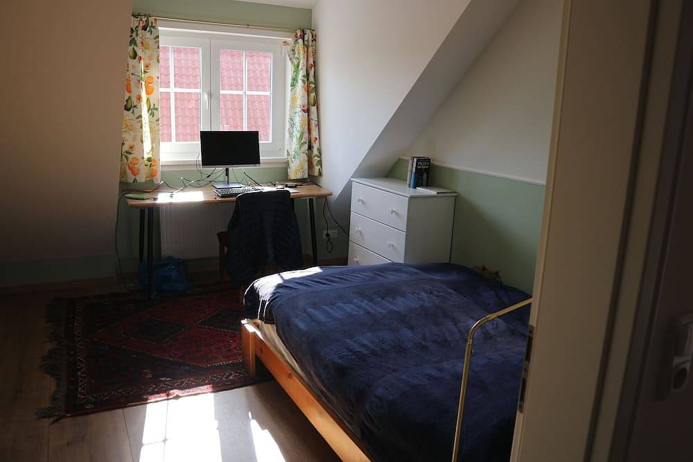 Ganze Wohnung, Idyllische Wohnung mit Blick aufs Wasser in Preußisch Oldendorf, Wiehengebirge
