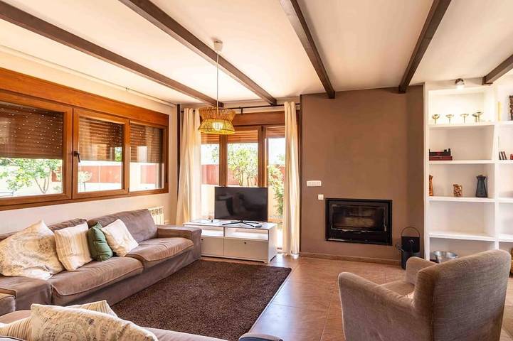 Casa con piscina, jardín, Ac y bbq in Dúrcal, Cordillera Penibética