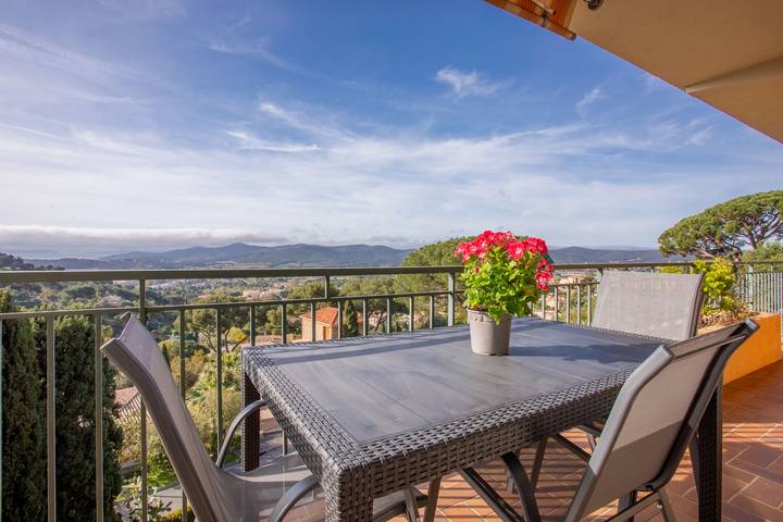 Ferienhaus für 4 Personen, mit Balkon und Garten in Bormes-les-Mimosas - 3