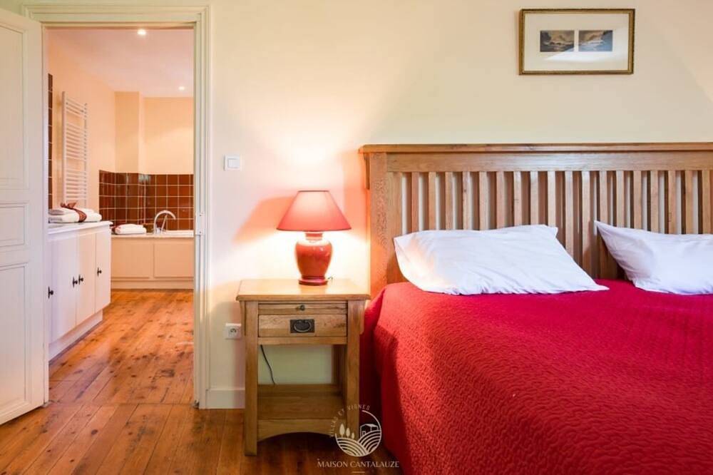 Entire apartment, Splendid Wine House, Manor from the 19th century in Trèbes, Carcassonne region