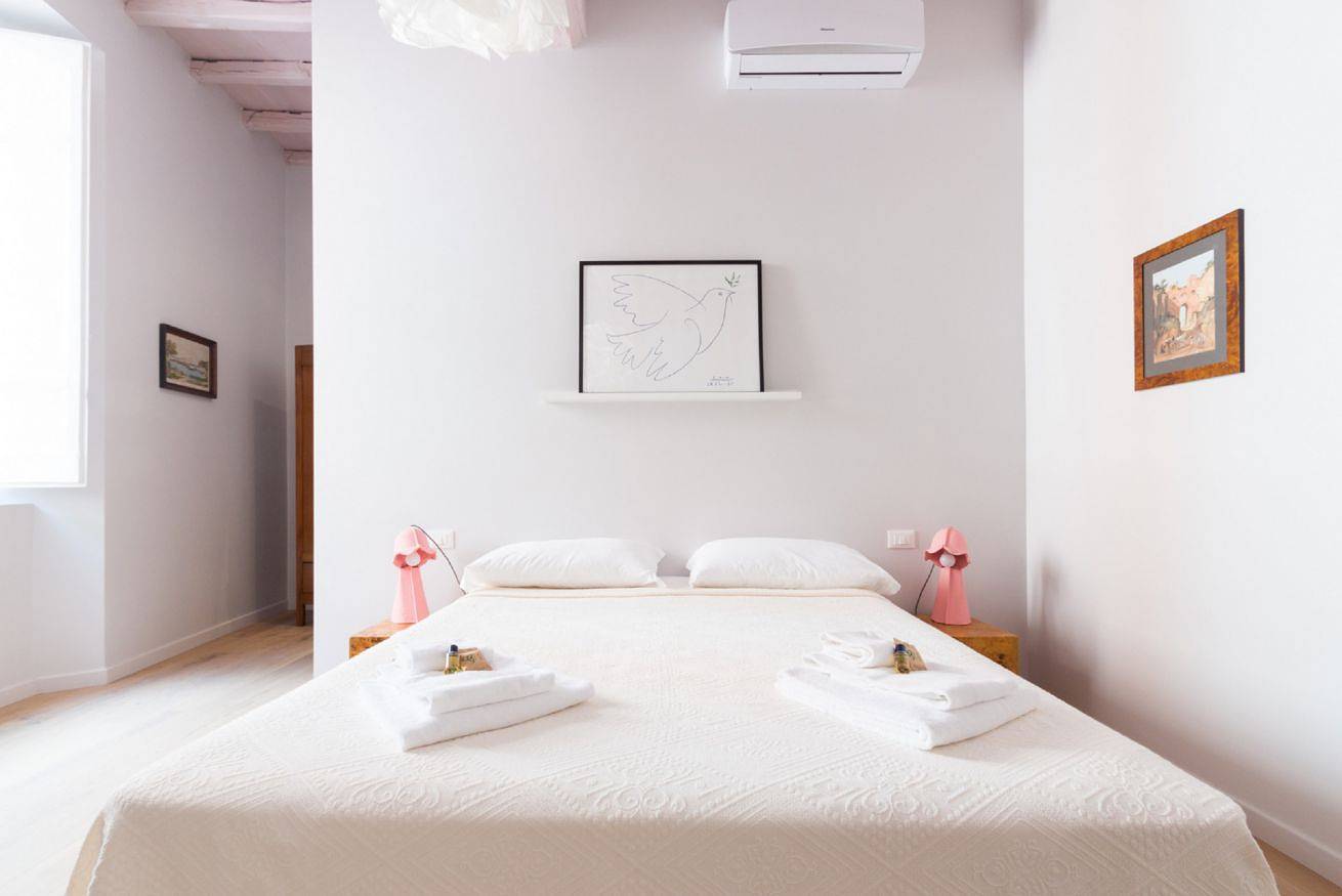 Entire apartment, Ideal Apartment Navona Sq. in Rome City Center, Rome