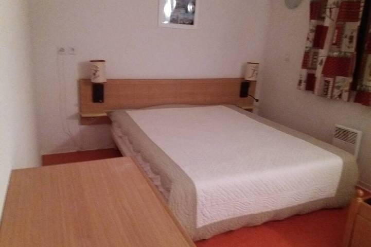 Chalet pour 5 personnes, avec terrasse et jacuzzi dans La Joue du Loup - 2