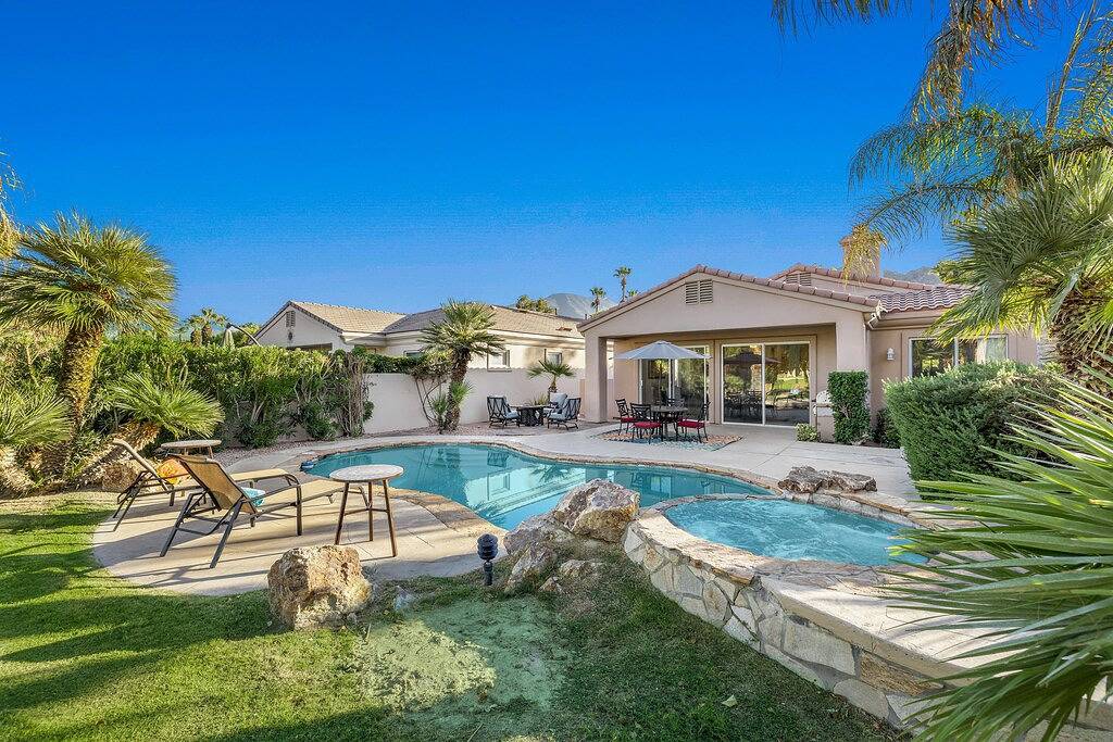 Desert Hideaway Private Pool Spa Firepit 3Br in La Quinta (CA), Coachella Valley