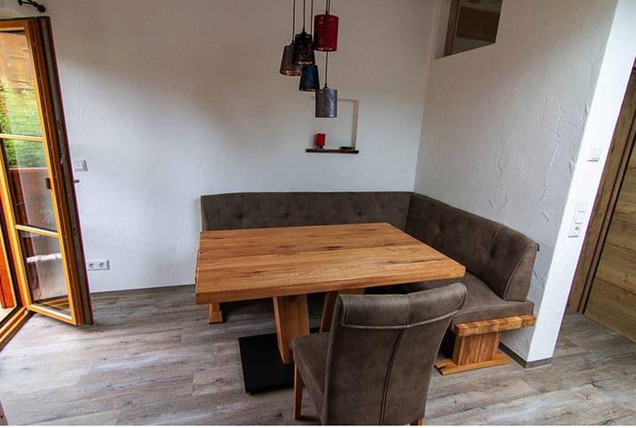 Ganze Wohnung, Ferienwohnung "Leni" mit Balkon, Garten und Wlan in Miesbach, Alpenland Tegernsee Schliersee