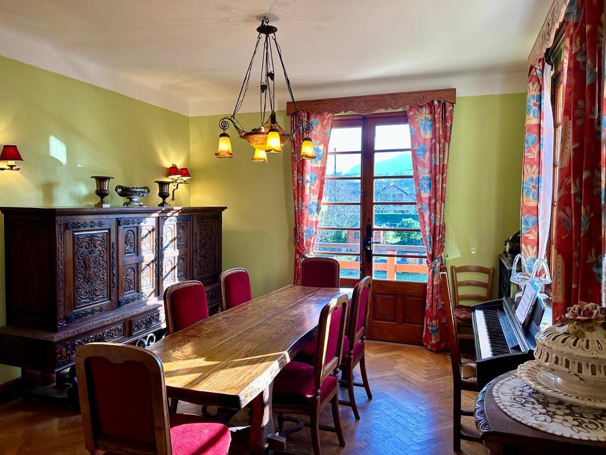 Double Room in Yenne, Région de Chambéry