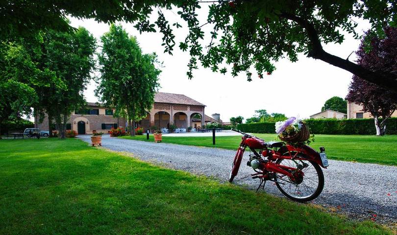 Agriturismo per 2 persone, con panorama e giardino in Provincia di Piacenza