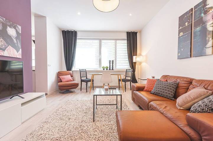 Ganze Wohnung, Zentrale, moderne Designerwohnung in Stuttgart-Mitte in Stuttgart, Stuttgart Region