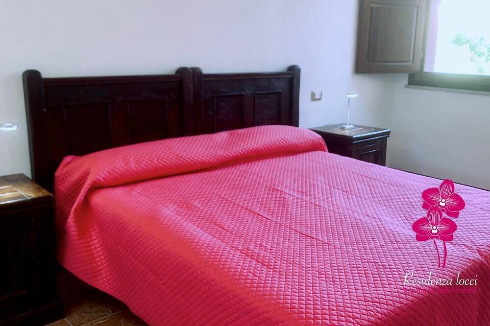 Entire apartment, Two Bedroom Apartment in the greenery in the center of Teulada in Teulada, Cagliari Province