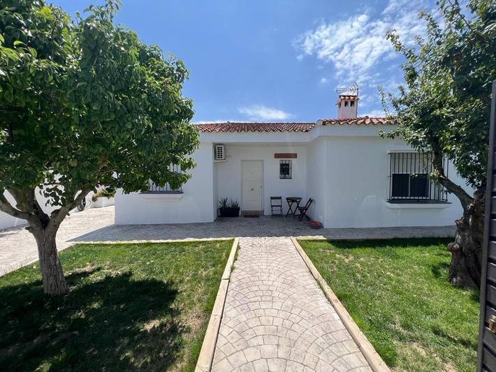 Casa rural para 10 personas, con Terraza y Jardín además de Piscina y Vistas al lago en Bornos - 3