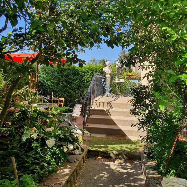 Chambre d’hôte pour 4 personnes, avec terrasse et jardin