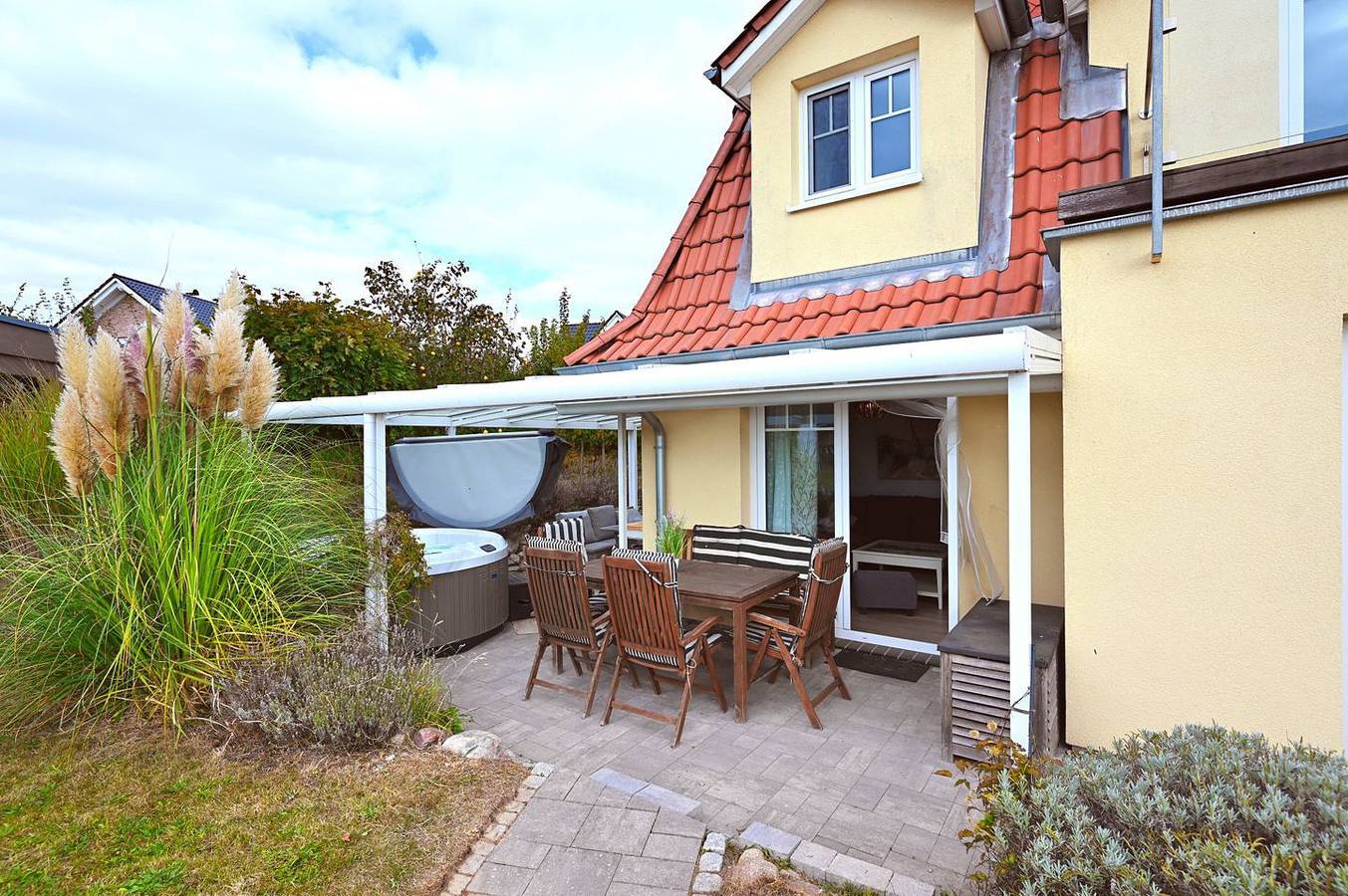 Freistehendes Ferienhaus Kranichhöhe mit Balkon, Terrasse und Whirlpool in Hohwacht in Hohwacht, Hohwachter Bucht