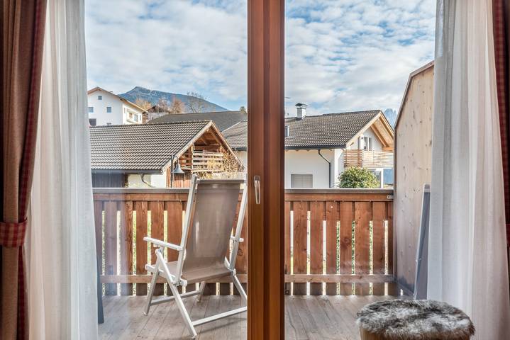 Hel lejlighed, Holiday Apartment 'Hatzes App Raschötz' with Mountain View, Balcony and Wi-Fi in Tschöfas, Lajen