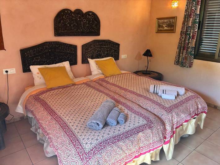 Casa rural para 3 personas, con Balcón y Terraza además de Jardín y Piscina en Berrocal - 4