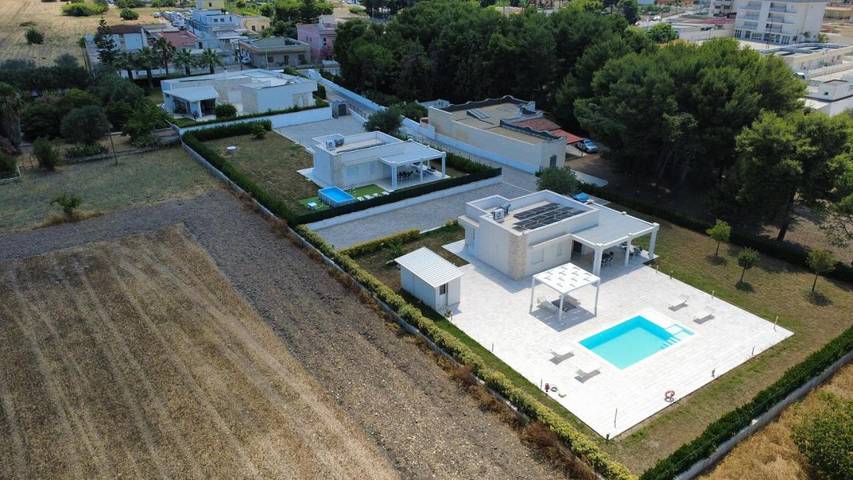Villa con piscina per 6 persone, con Terrazza e Giardino nonché Piscina e Panorama a Taranto