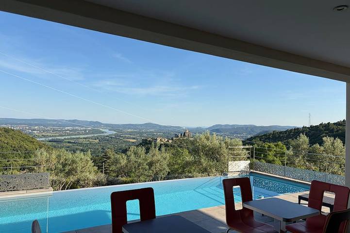 Location de vacances pour 6 personnes à Rochemaure